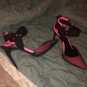 Jazzy Jessica Simpsons!